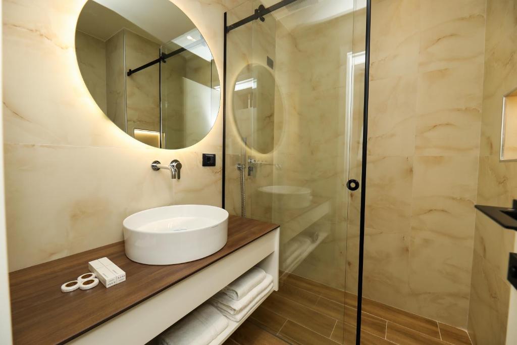 adorehotel